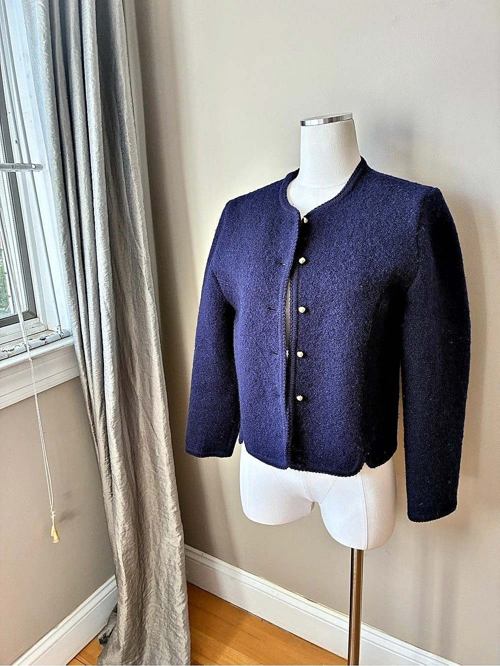 Vintage the eagle's eye navy blue Wool Cardigan Size 12 in Blue